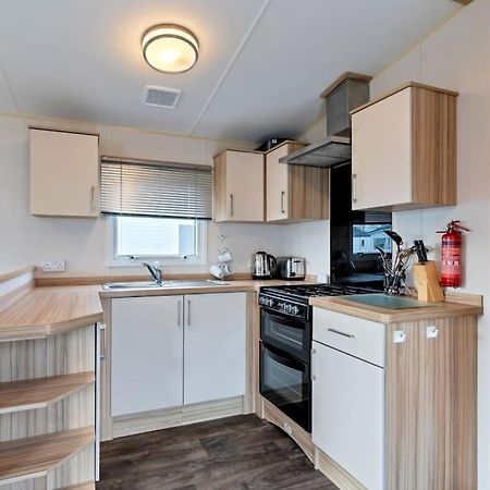 Tattershall Lakes: Sally'S Superior Stay Екстериор снимка