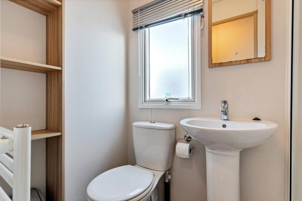 Tattershall Lakes: Sally'S Superior Stay Екстериор снимка