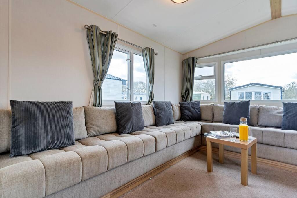 Tattershall Lakes: Sally'S Superior Stay Екстериор снимка