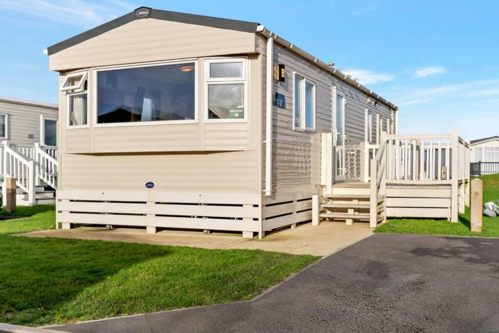 Tattershall Lakes: Sally'S Superior Stay Екстериор снимка